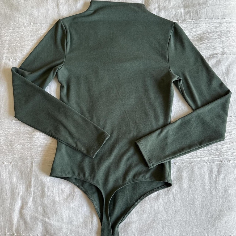 Express Body Contour Green Bodysuit with Long Sleeves Mock Neck Size L